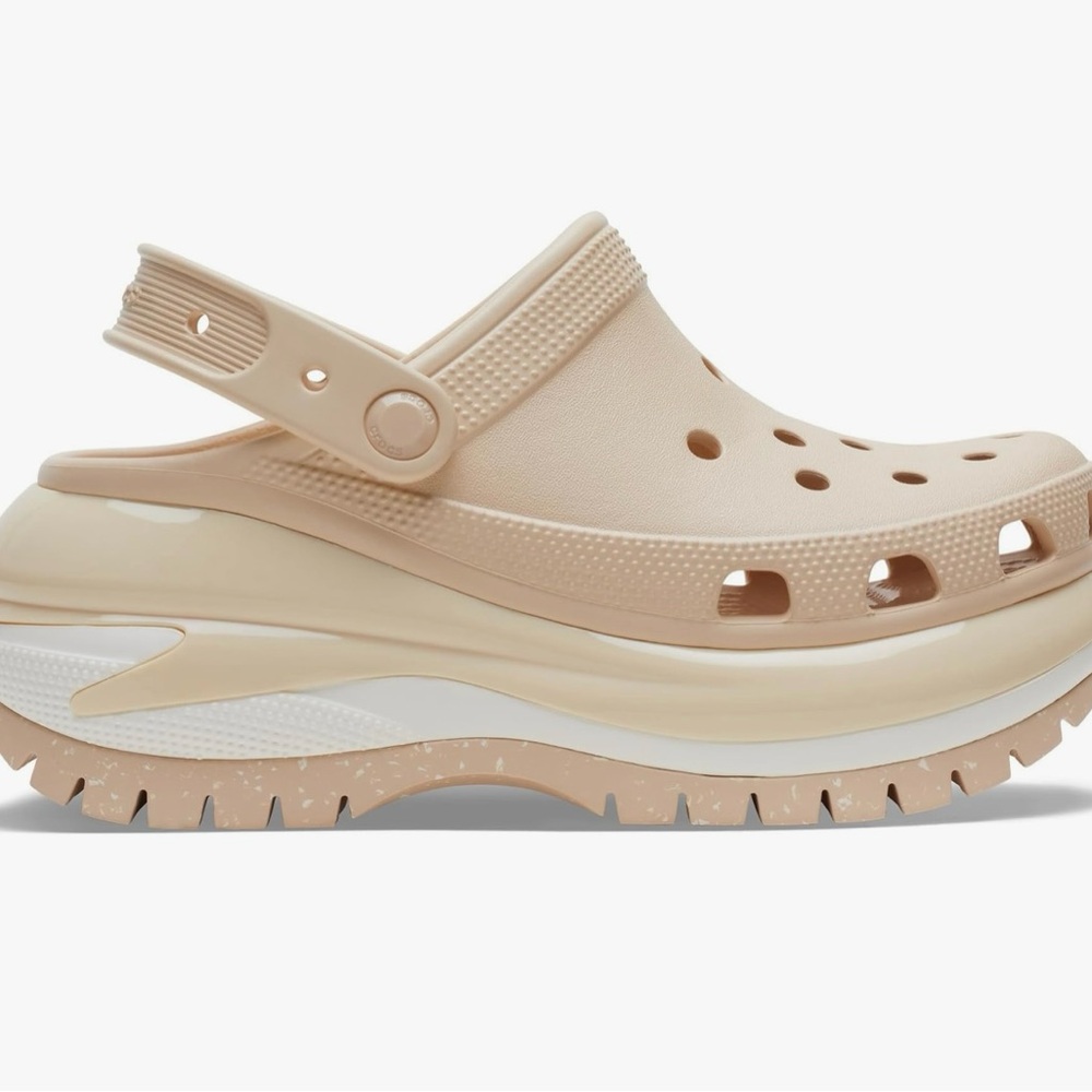 CROCS Unisex-Adult Mega Crush Clogs